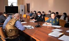 В мэрии города Кызыла состоялось заседание коллегии по вопросам профилактики преступности среди несовершеннолетних и ресоциализации ранее судимых граждан.