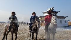 Мэр столицы Карим Сагаан-оол поздравил жителей левобережных дачных обществ Кызыла с национальным светлым праздником Шагаа 